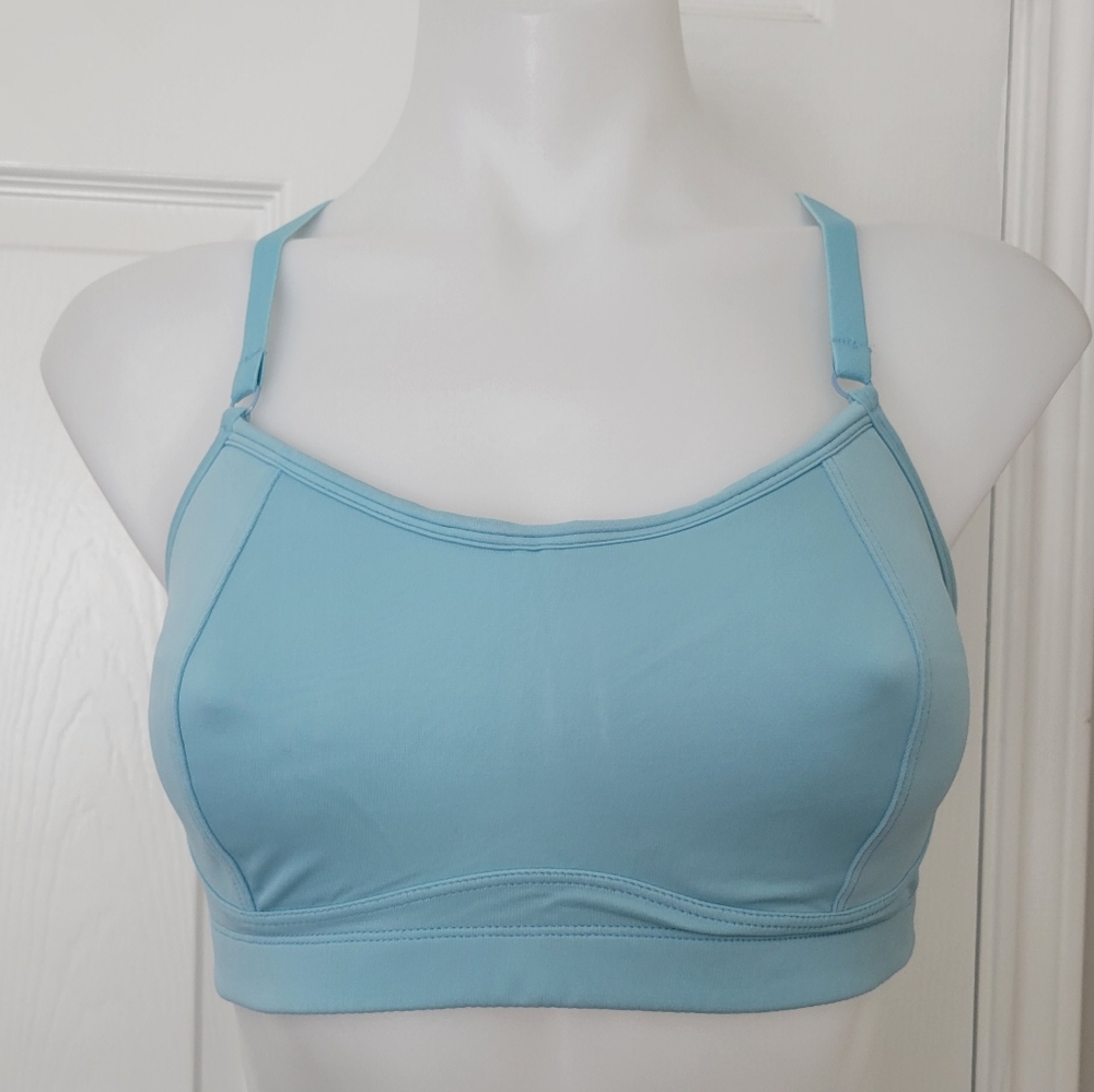 Champion Light Support Sports Bra 36C Stretch EUC 2/$25